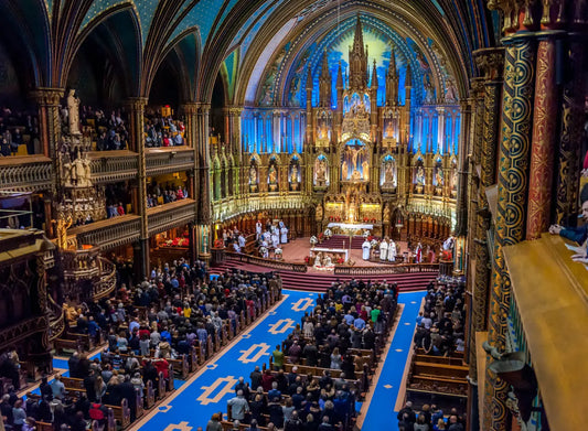 Le déroulement d'une messe : un voyage spirituel au cœur de la foi chrétienne